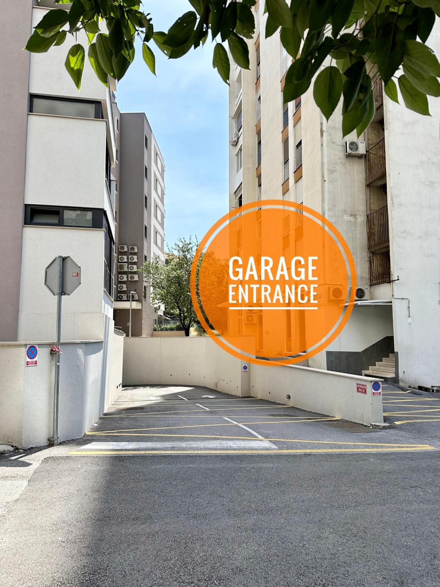 S'Akvarel 4 - Private Garage Appartement Split Buitenkant foto
